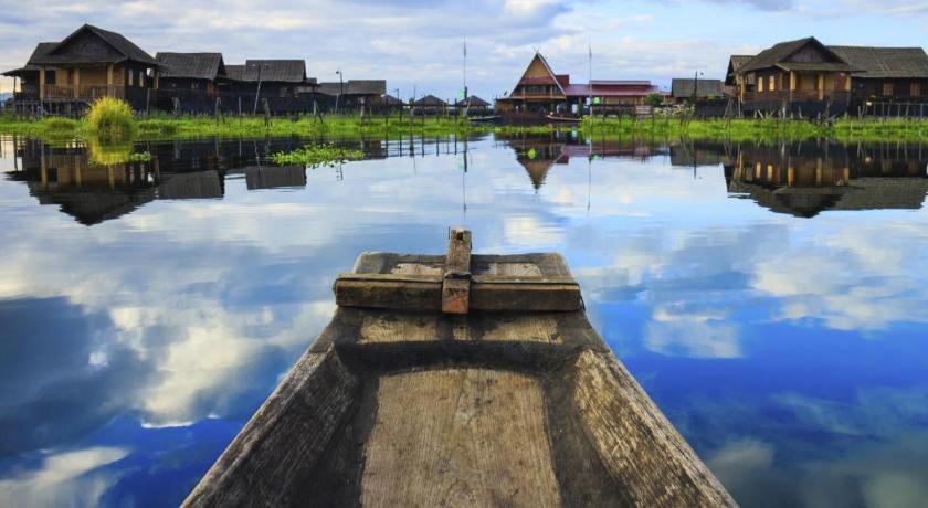 Immana Grand Inle Hotel Науншве Екстер'єр фото