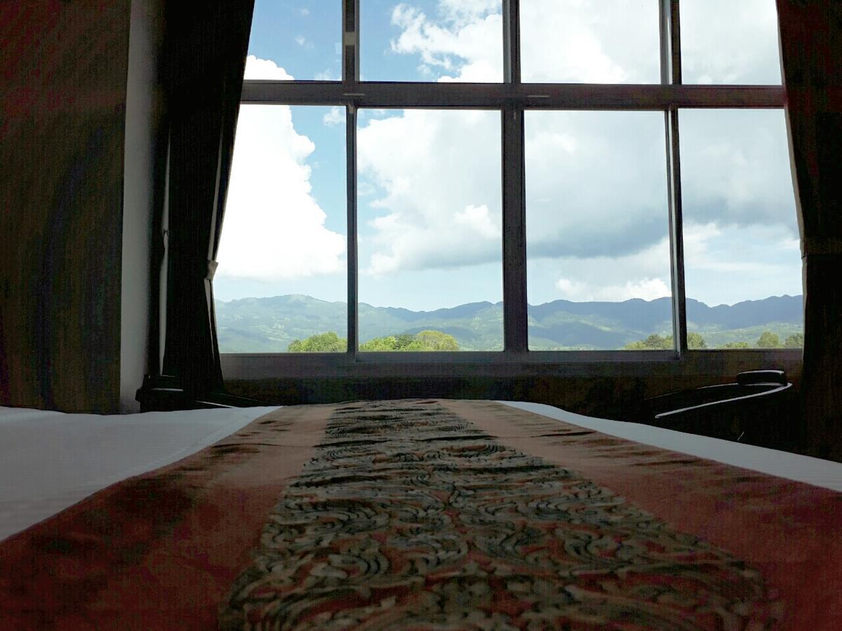 Immana Grand Inle Hotel Науншве Екстер'єр фото